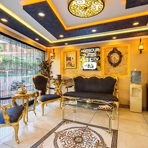 3* Hotel Harbour Old